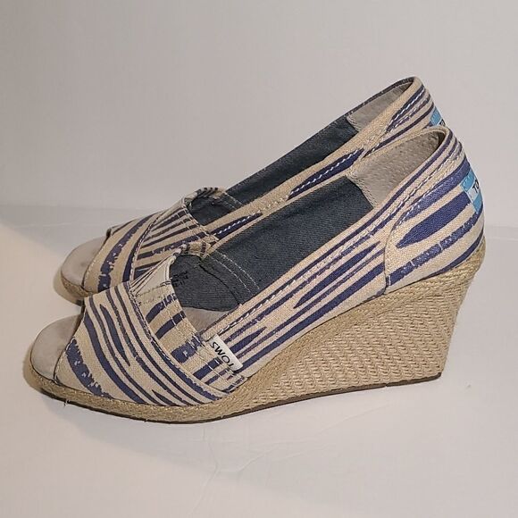 Toms Wedges One for One - Picture 1 of 12